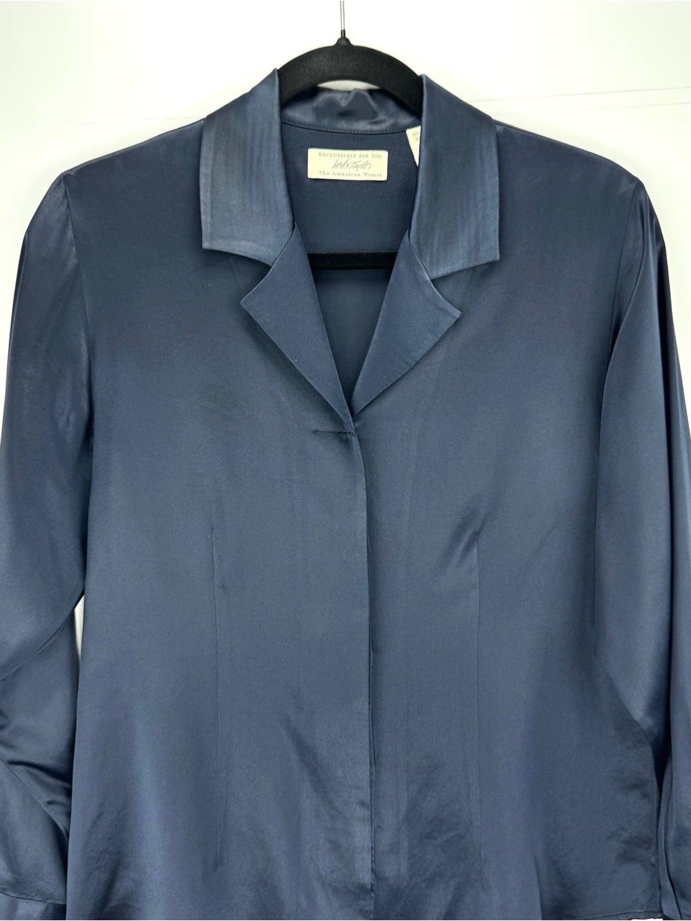 100% Silk Navy Blue Button-Front Long Sleeve Blouse - Picture 2 of 16